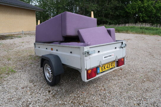 Trailer, Branford VA 0511S1