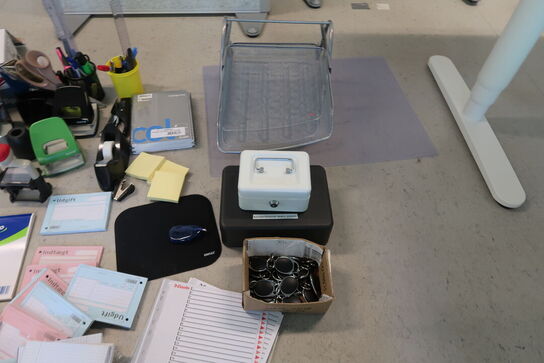 Stort parti kontorartikler 