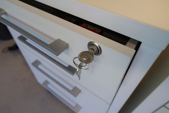 3 stk. Kontorkassetter på hjul