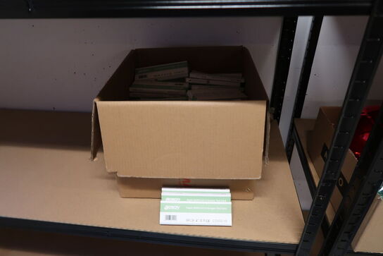 4 stk. Stålreoler med indhold 