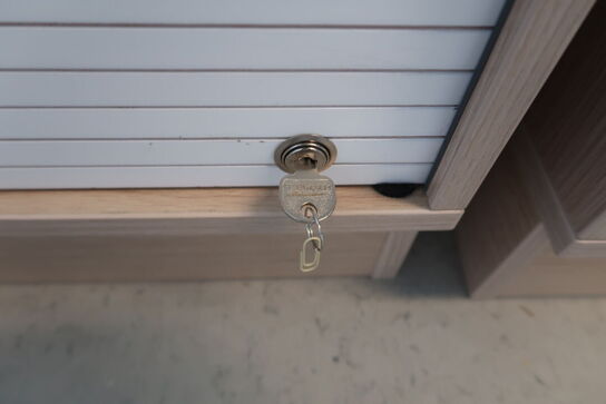 2 stk. CUBE design jalousiskabe