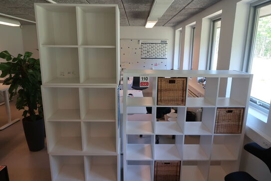 Rumdeler + 6 stk. Reoler 