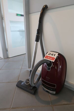 Støvsuger, Miele Complete C3