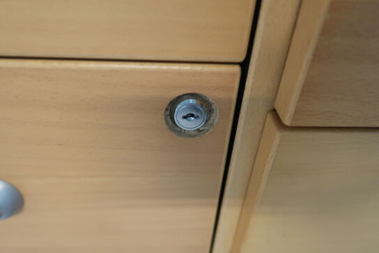 2 stk. Kontorkassetter på hjul