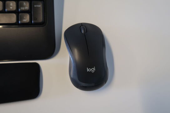 Logitech trådløs keyboard & mus 