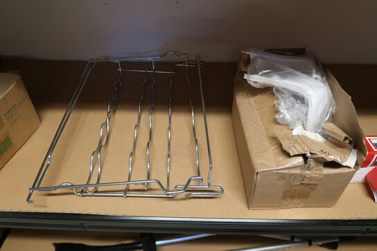 4 stk. Stålreoler med indhold 