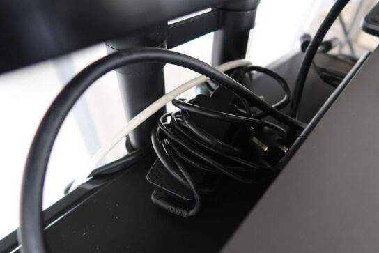 TCL 65" P610 4K UHD LED Smart-TV 65P610 + Logitech 
MeetUp 4K konferencesæt