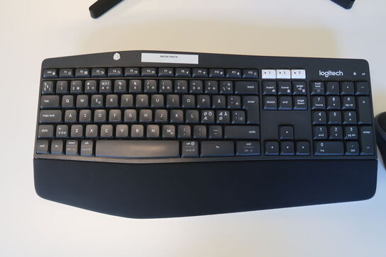 Logitech trådløs keyboard & mus 