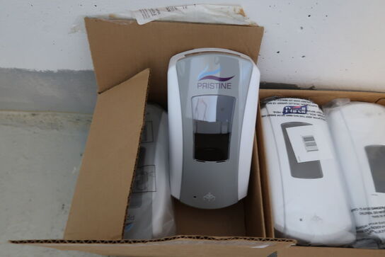 8 stk. sæbedispensere