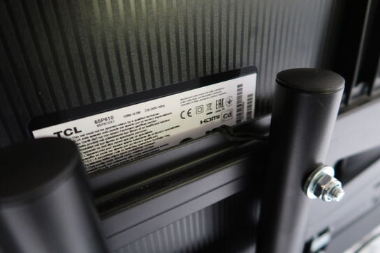 TCL 65" P610 4K UHD LED Smart-TV 65P610 + Logitech 
MeetUp 4K konferencesæt