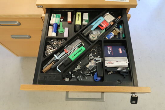 2 stk. Kontorkassetter på hjul