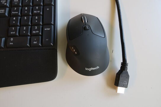 Logitech trådløs keyboard & mus 
