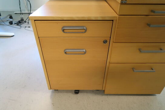 2 stk. Kontorkassetter på hjul