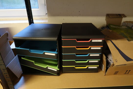 3 stk. Stålreoler med indhold 