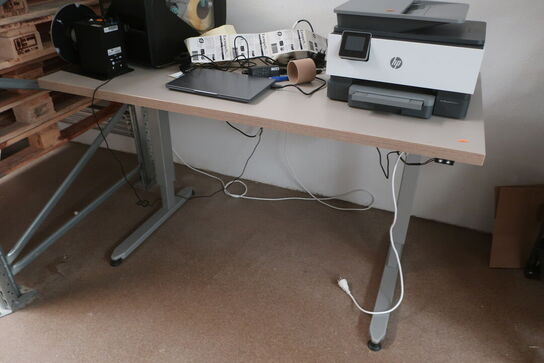 Elhæve/sænkebord 75x150 cm inkl. sort kontorstol