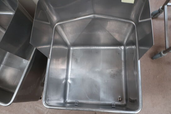 3 stk. rustfri kar på hjul