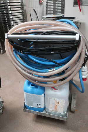 Sæbestation FOAMICO 27 bar inkl. sæbe