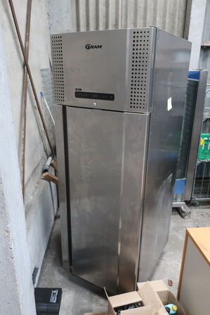 Industrikøleskab GRAM PLUS K 600 CSG 4N (cirkulerende)
