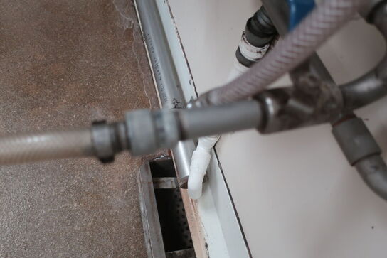 Vaskestation inkl. dispenser