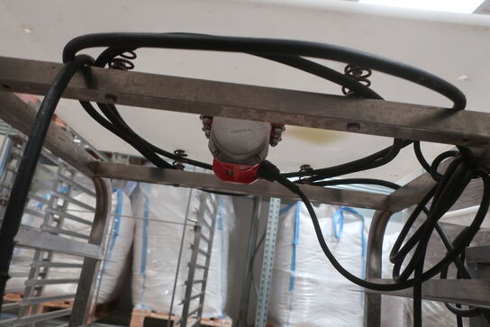 2 stk. vogne m. vibrationsplader