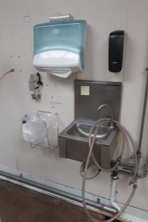 Vaskestation inkl. dispenser