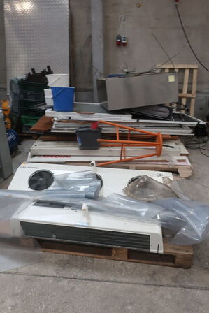 Div. plader, kasser, kølere m.v. (se billeder)
