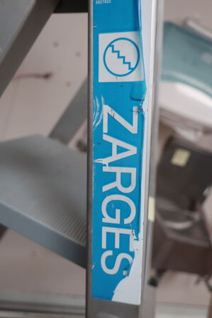 2 stk. alustiger hhv. 5 & 6 trin