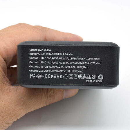 Ladestation GaN 320W – 8 porte (USB-C & USB-A) – Hurtig opladning til mobil og bærbar computer