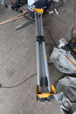 Kapsav DEWALT 24V akku DW017 inkl. buk, batteri & lader