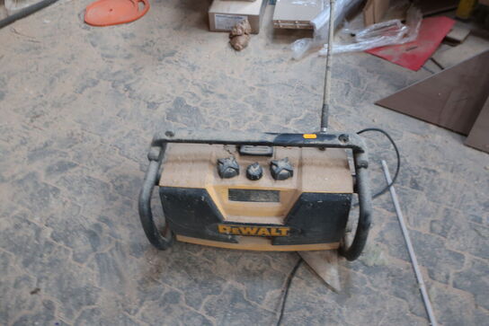 Radio DEWALT 