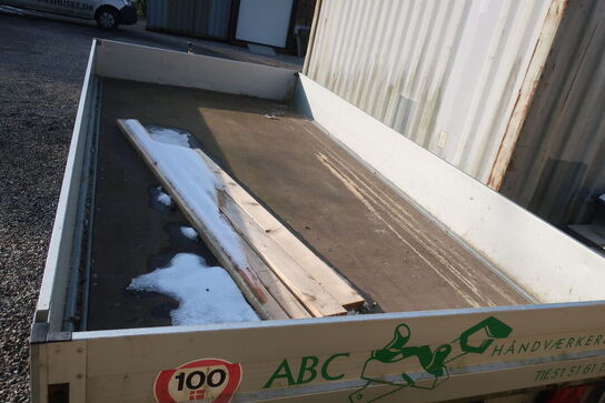 Trailer VARIANT 3021P4 2.200kg