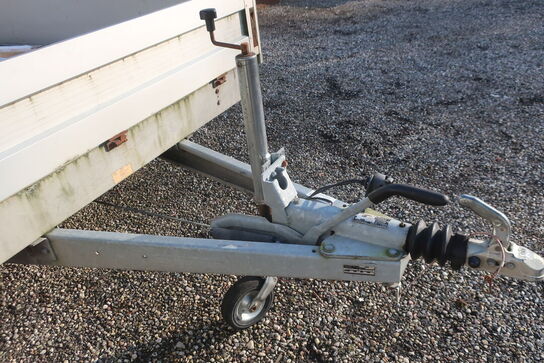 Trailer VARIANT 3021P4 2.200kg