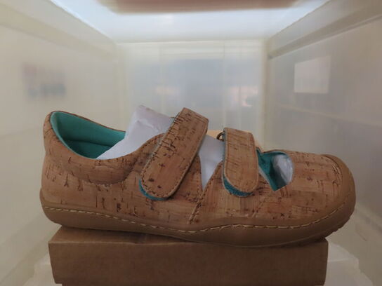 Sko SAMBAS - str. 31