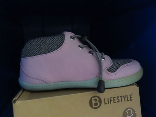 Sko B LIFESTYLE - str. 32