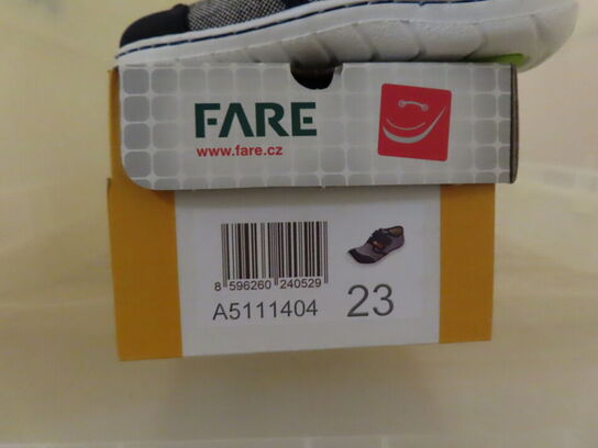 Sko FARE - str. 23