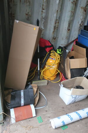 Stole, isolering, gasflaske m.m.