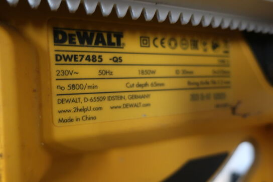 Bordrundsav DEWALT DWE7485 -QS med stativ