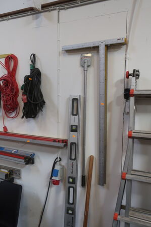 Vaterpas, ledninger og vinkler