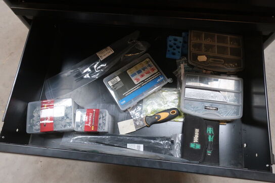 Værkstedsvogn med indhold