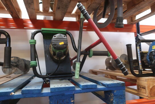 Pælebor 1 med motor, 2 med håndkraft