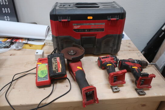 4 stk. akku håndværktøj MILWAUKEE