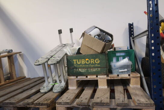 3 stk. stiger og div. Kasser 