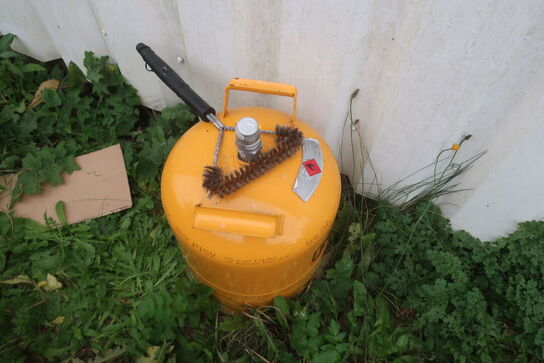 Grill CHAR-BROIL PROFESSIONAL med 2 stk. gasflasker