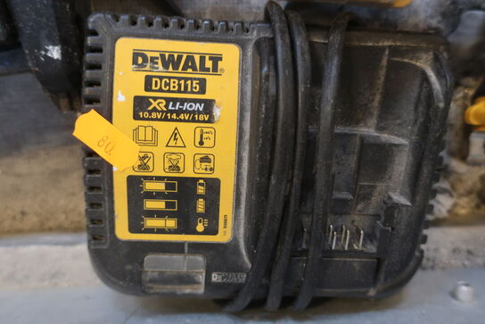 5 stk. akku håndværktøj DEWALT og lader