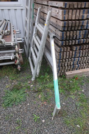 3 stk. stilladstrapper med gelænder