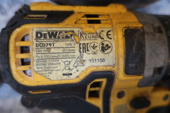 5 stk. akku håndværktøj DEWALT og lader