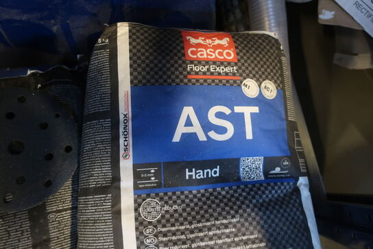 Cement, gulvspartelmasse og plader