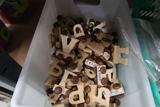 Ca. 90 stk. ass. Bokstaver til Navnetog 