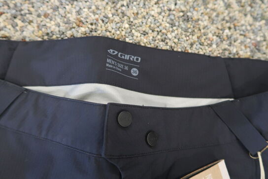 Shorts GIRO Str: 36