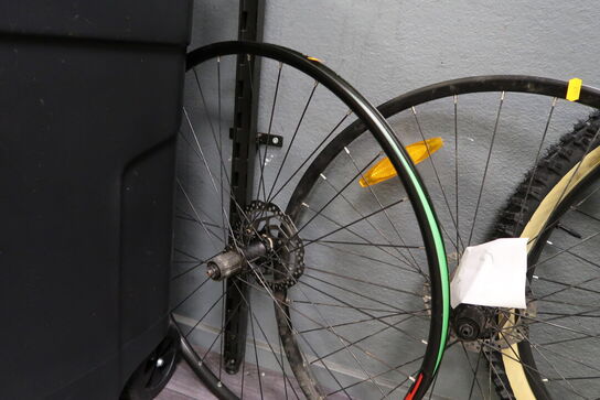 3 stk. fælge samt dæk